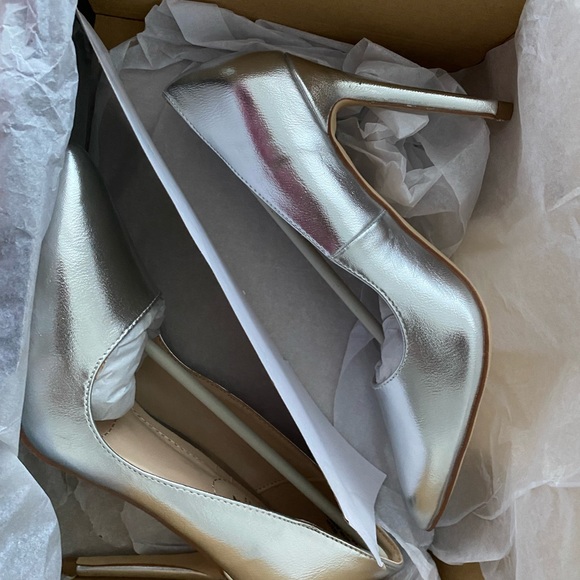 Fashionnova heels - Picture 4 of 6